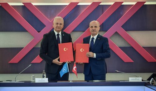 YÖK ile Türk Akademisi arasında iş birliğini güçlendirmeye yönelik Mutabakat Zaptı imzalandı.